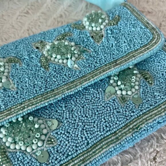 Handcrafted in India Tik Tok Viral Beaded Sea Turtle Shoulder Bag NWT - Picture 3 of 7